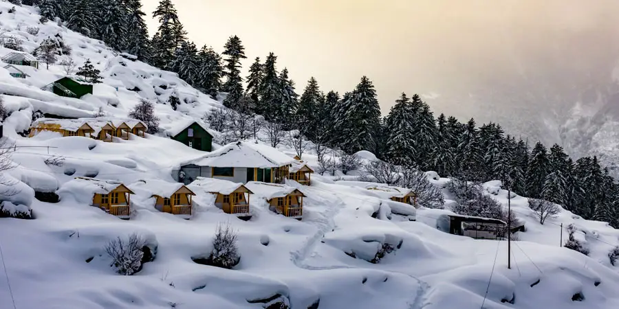 Exotic Manali Tour Package by Volvo from Delhi starting @6500