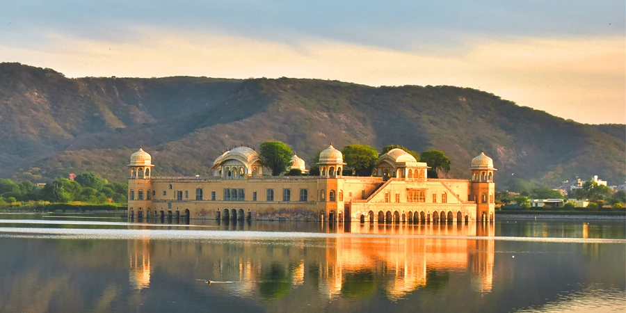 Jaipur Udaipur Tour Package With Ajmer , 1700222513_12467-jaipur-udaipur-tour-package-with-ajmer-slider-image.webp