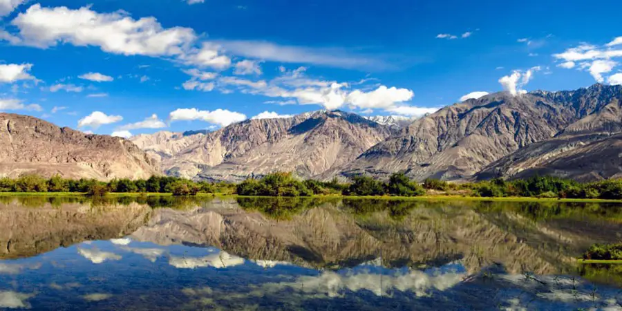 Leh Ladakh Luxury Tour Package, 1709638937_94777-leh--ladakh-package-for-couple-package-slider-image.webp