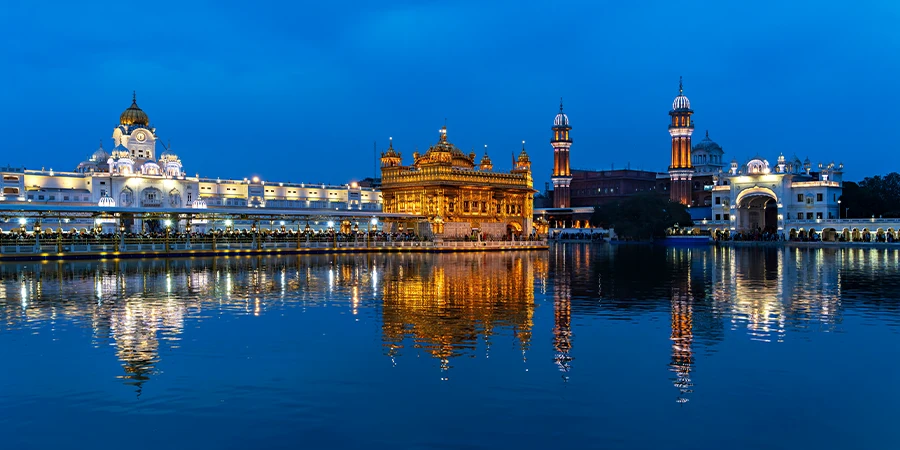 Delhi to Amritsar Volvo Package