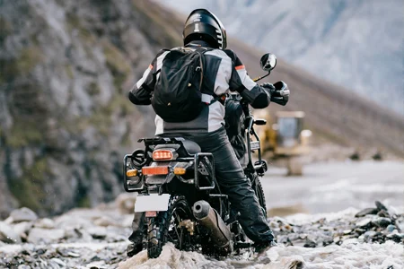 1699873590_729281-manali-to-leh-bike-trip-package-image.webp