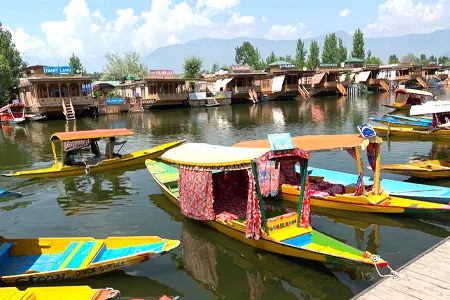 1700811300_536867-4n-5d-srinagar-holiday-package-image.webp