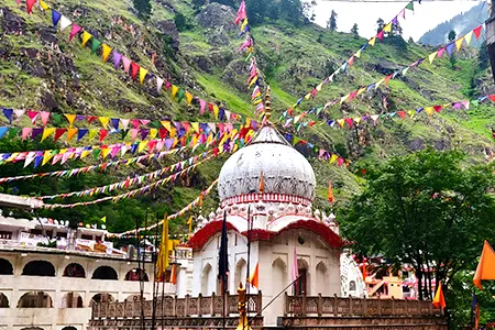 Kullu Manali Group Tour with Manikaran