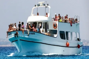 Water Sports Activities With Dinner Cruise In Goa