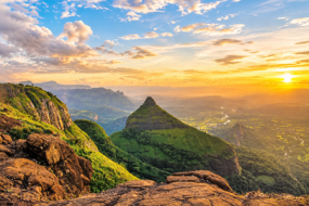 1784801370_917704-Mumbai-And-Lonavala-Dream-City-Package-image.png