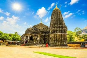 1788249535_784345-Jyotirlinga-Trail-of-Maharashtra-package.webp
