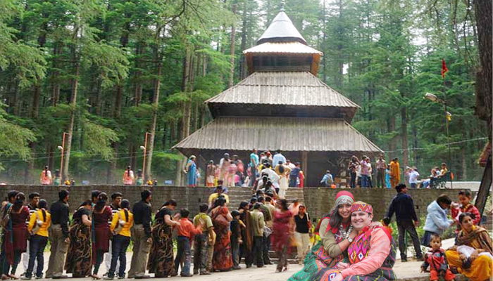 Honeymoon-couple-in-hidimba-temple.jpg